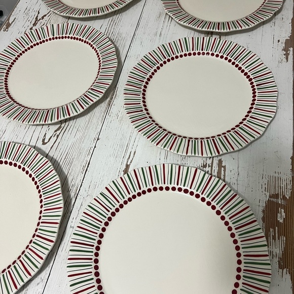 Caffco Maggie Bagwell simply christmas dinner plates - Picture 3 of 6